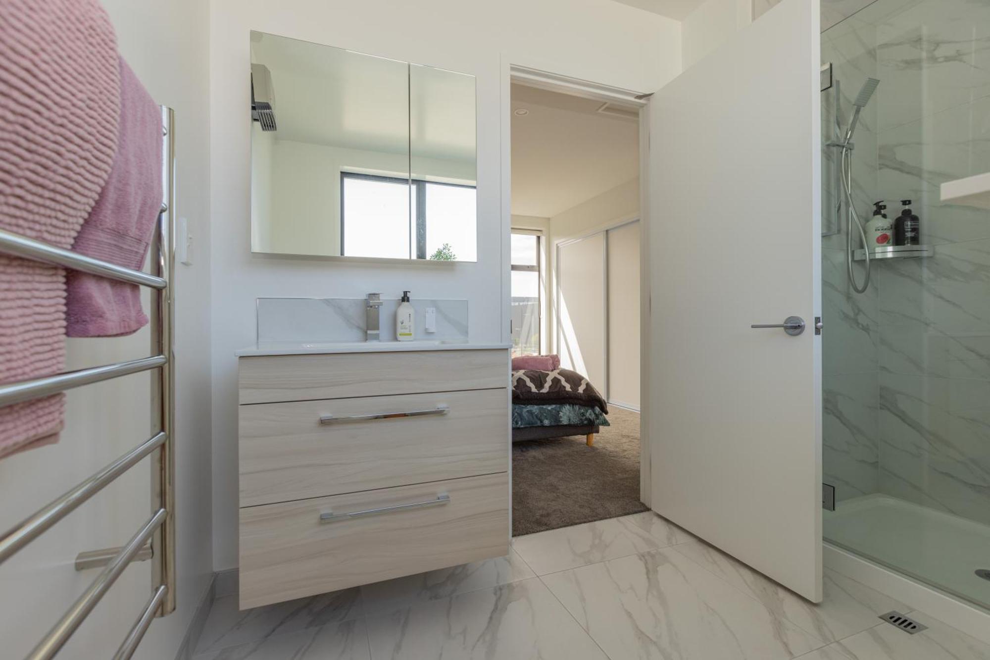 Luxury 2 Bedroom Townhouse By Hagley Park In Cbd クライストチャーチ エクステリア 写真