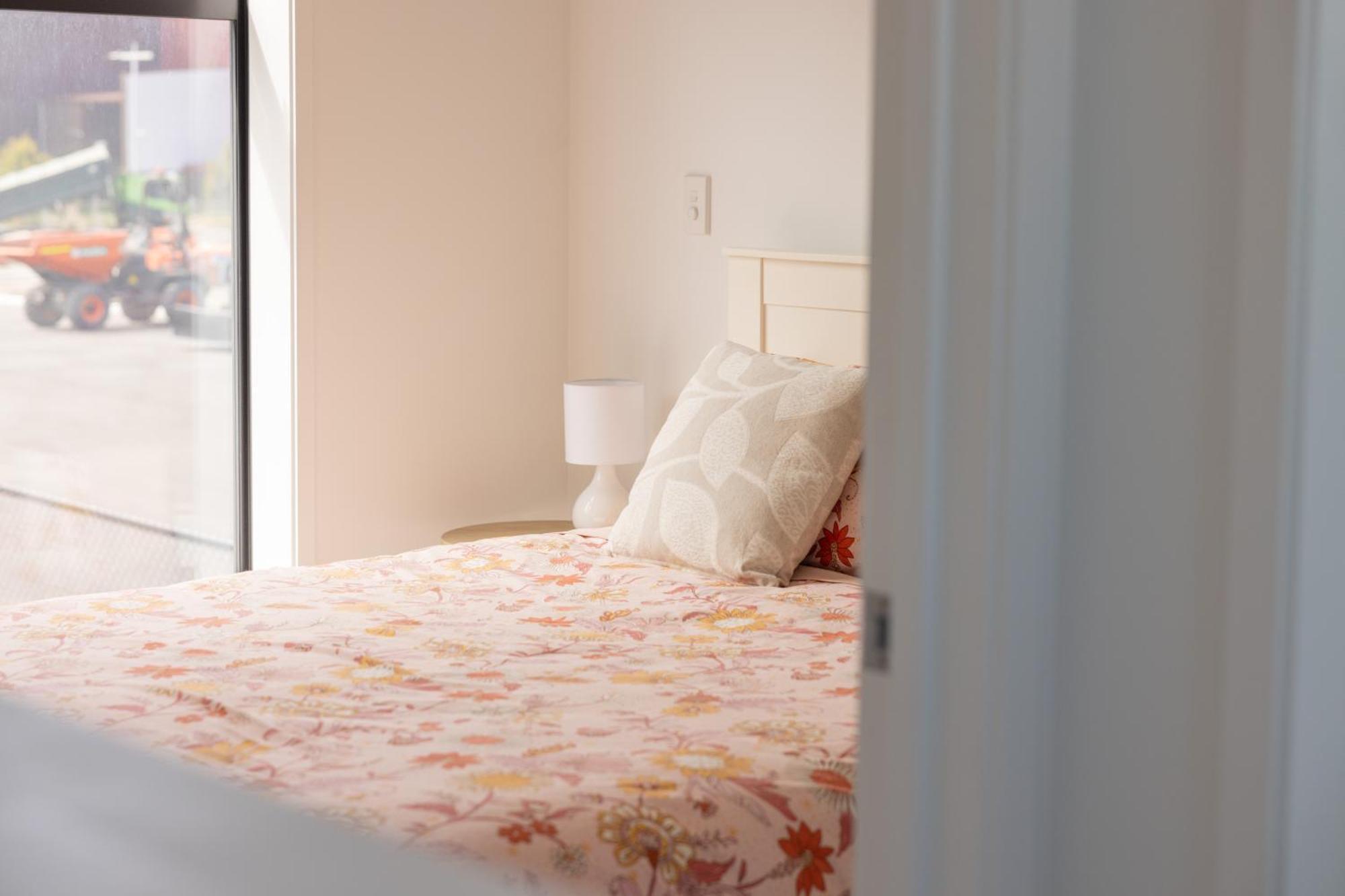 Luxury 2 Bedroom Townhouse By Hagley Park In Cbd クライストチャーチ エクステリア 写真