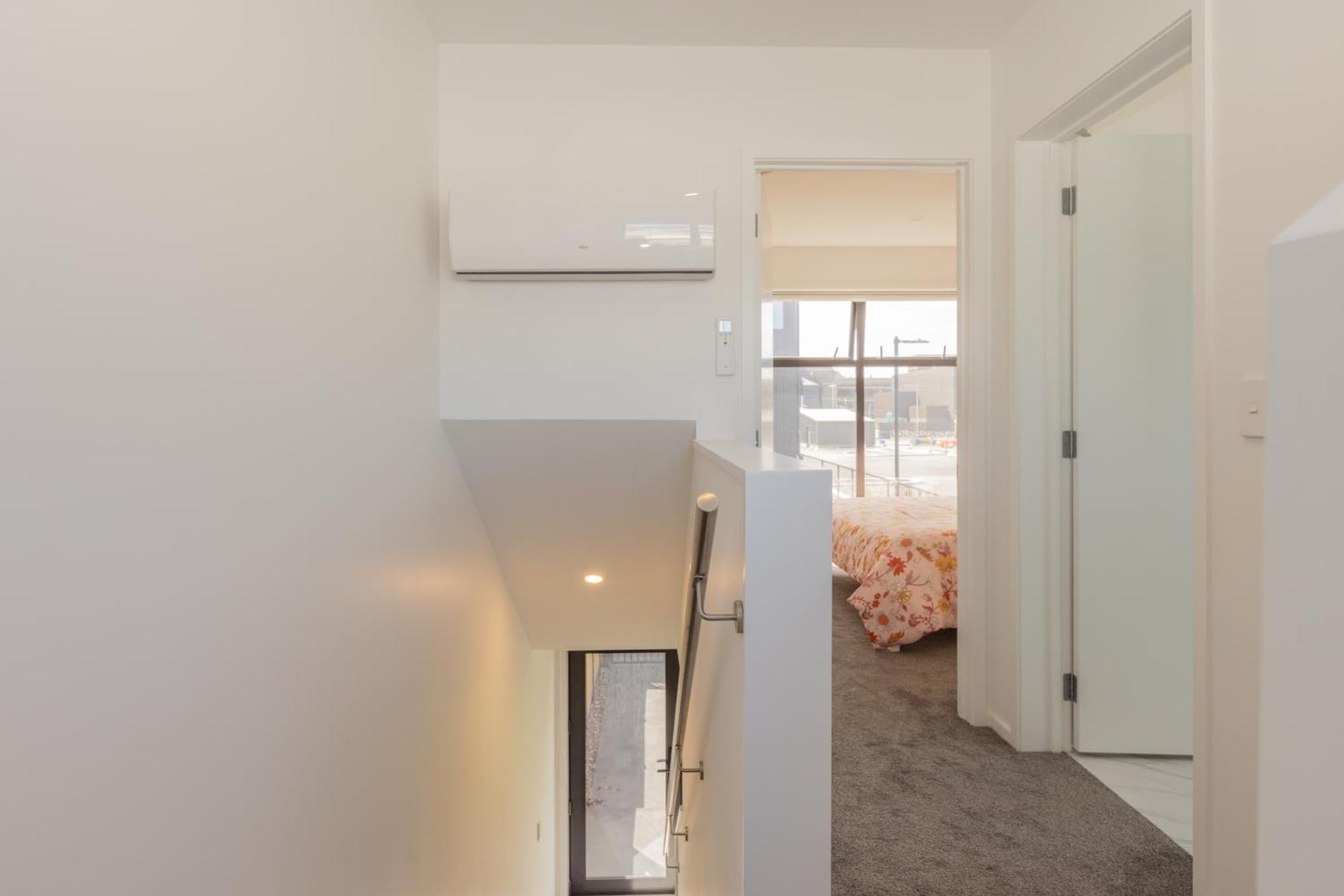 Luxury 2 Bedroom Townhouse By Hagley Park In Cbd クライストチャーチ エクステリア 写真