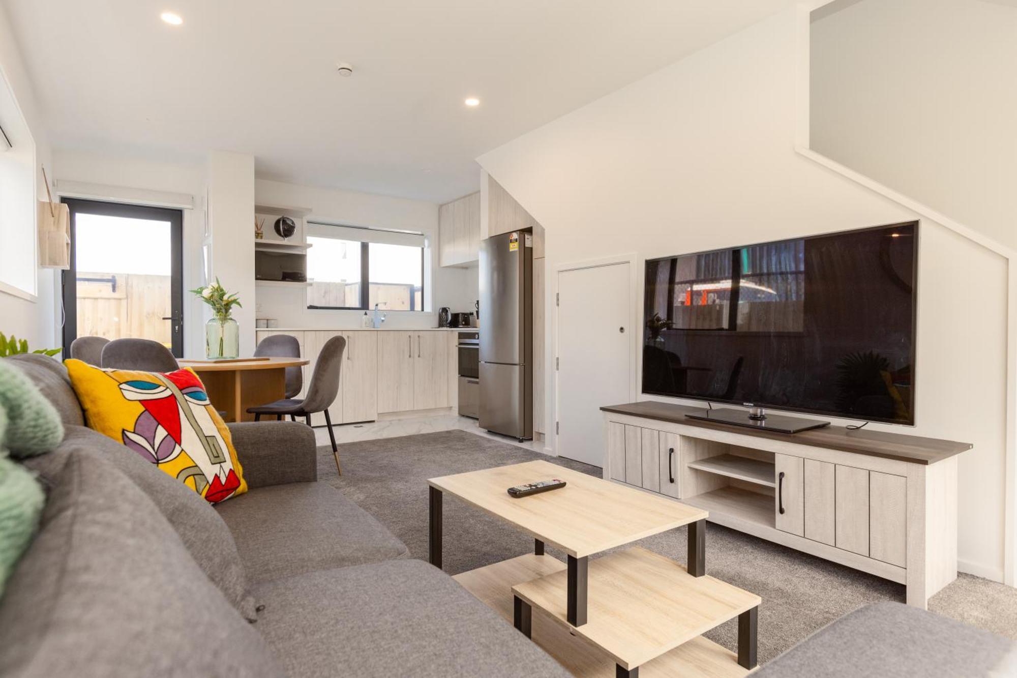Luxury 2 Bedroom Townhouse By Hagley Park In Cbd クライストチャーチ エクステリア 写真