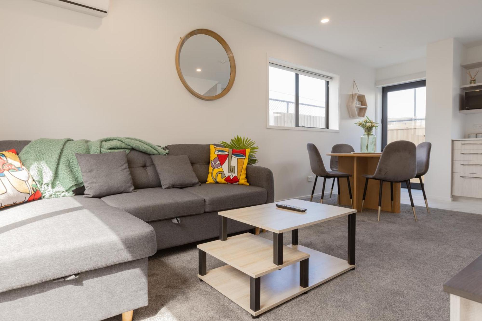Luxury 2 Bedroom Townhouse By Hagley Park In Cbd クライストチャーチ エクステリア 写真