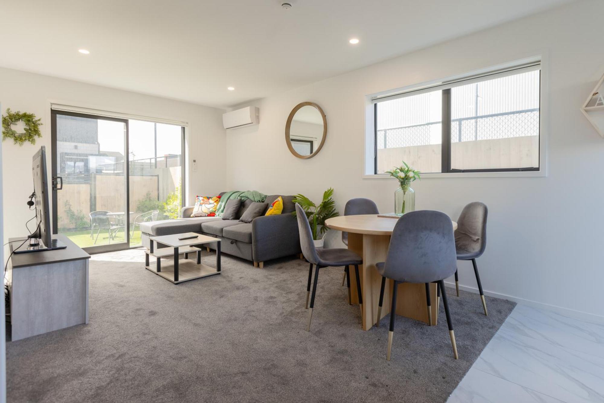 Luxury 2 Bedroom Townhouse By Hagley Park In Cbd クライストチャーチ エクステリア 写真